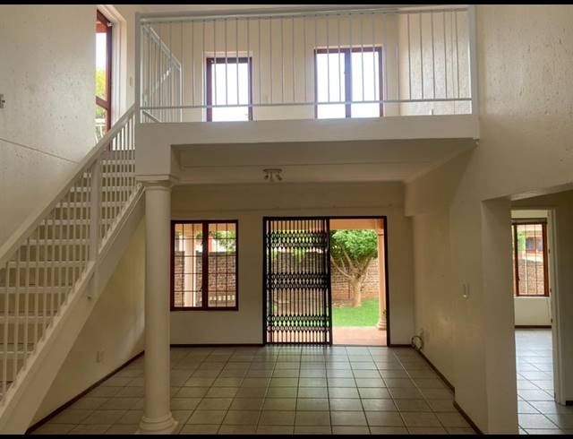 3 BEDROOM TOWNHOUSE FOR SALE IN NORTH RIDING